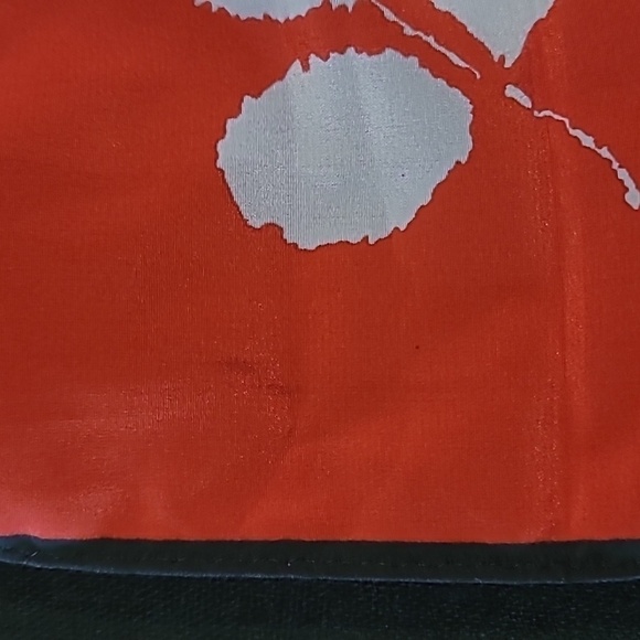 VERA NEUMANN Vintage Oblong Scarf, Leaves Print, Made in Japan - Picture 8 of 10